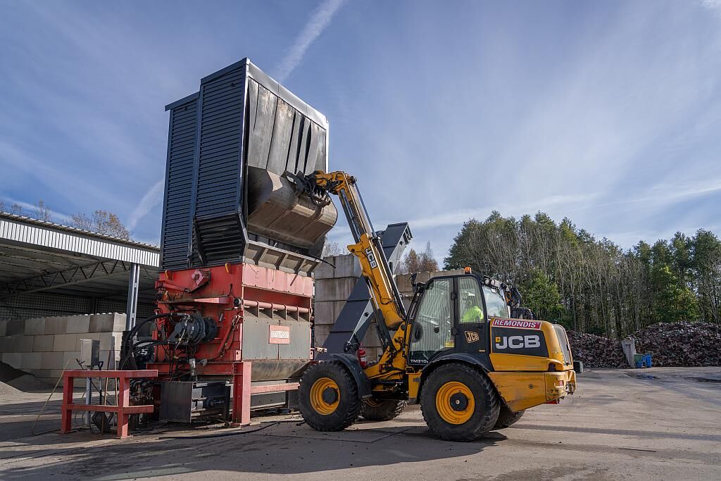 Der robuste Shredder PowerLine 2500 in Röstanga. (Foto: Weima)