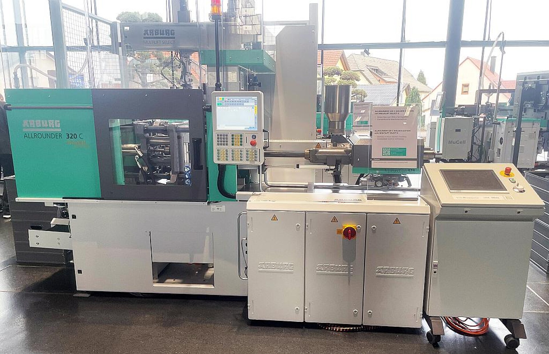 Der Scale Microinjector auf einer Spritzgießmaschine Golden Edition von Arburg. (Foto: KUZ)