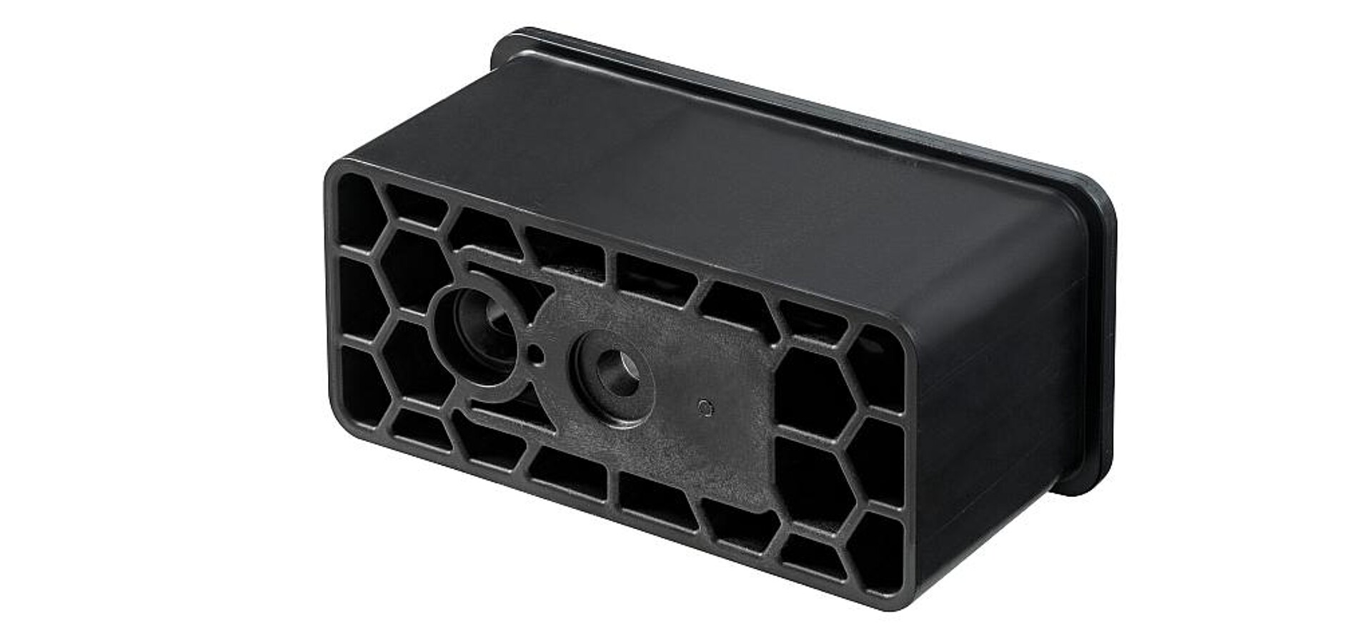 Wagenheberaufnahme aus PCR-Kunststoff, der zu 100 % aus Alt-Autos stammt. (Foto: Pöppelmann)