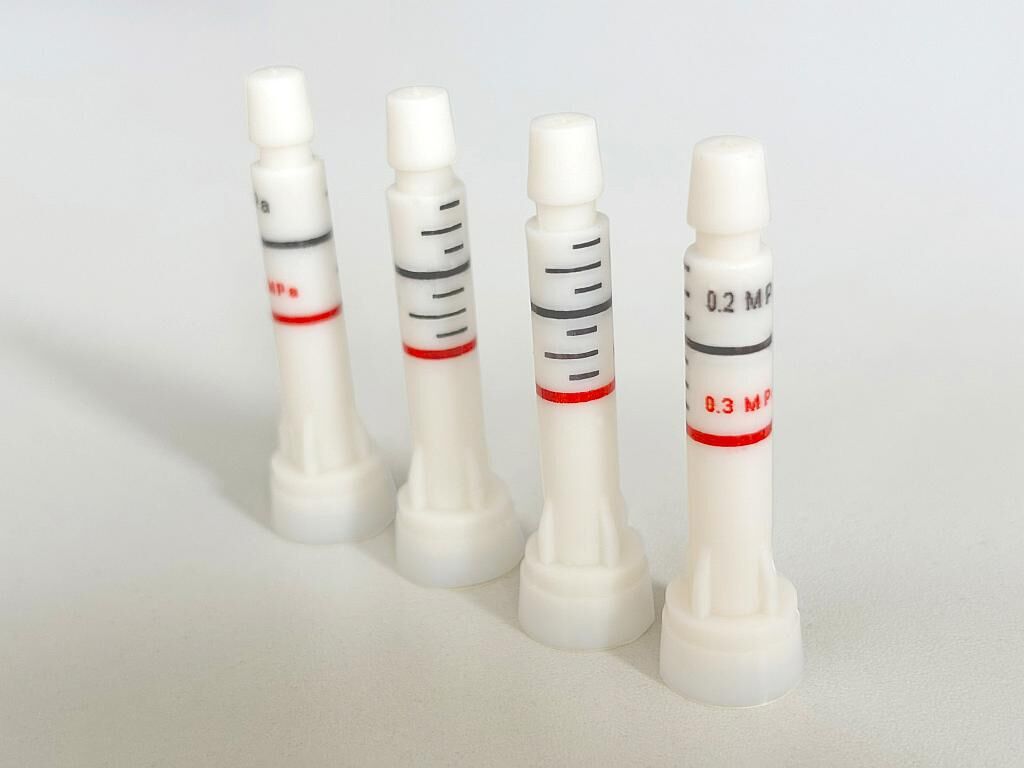 Das Druckbild darf auch beim Sprühen von lösemittelhaltigen Medien nicht verwischen. (Foto: Mesto)