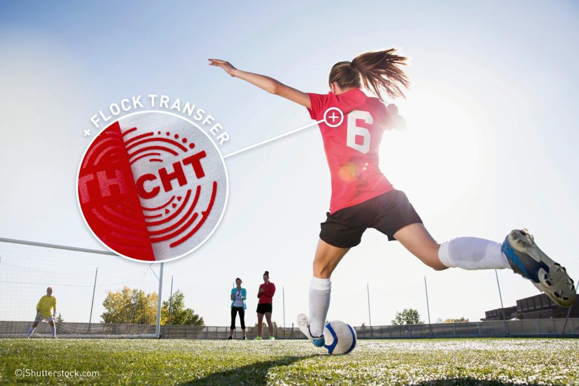 Eine aus dem Sportbereich bekannte Anwendung ist die Beflockung von Trikots mit Logos, Rückennummern und Namen. (Foto: Shutterstock.com)