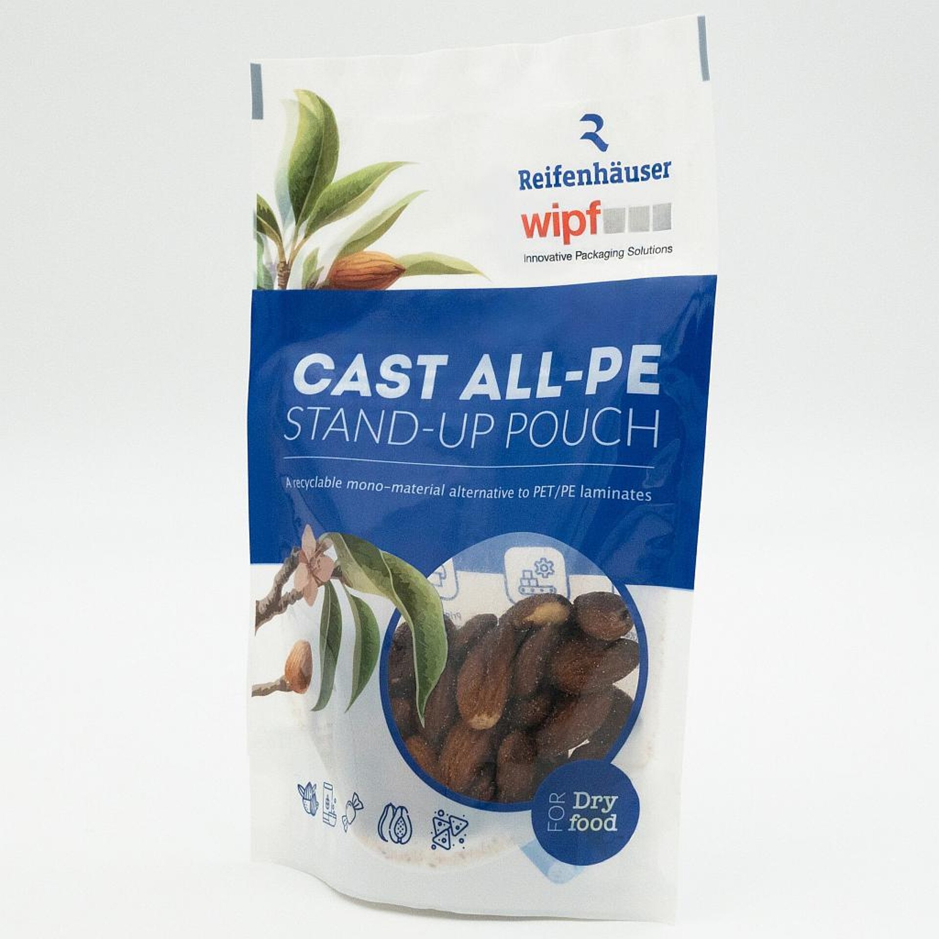 PP- oder PE-Mono-Folien sind durch den Reckprozess steifer, sodass auf PET-Folien in der Verpackung verzichtet werden kann. Somit ist der Beutel recyclingfähig. (Foto: Reifenhäuser)