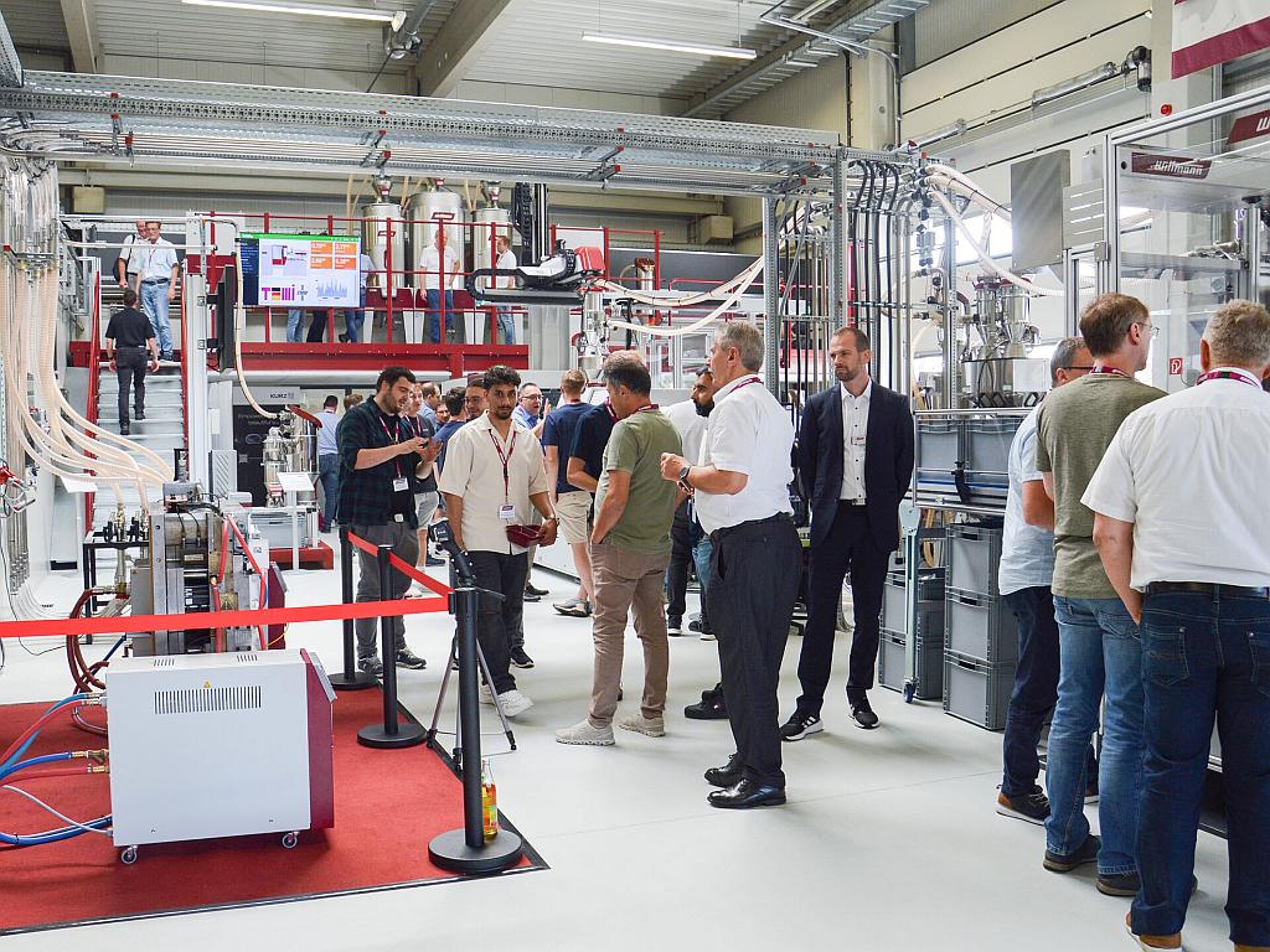 Das neue Technikum ist mit einer eigenen zentralen Materialversorgung ausgerüstet. (Foto: Wittmann)