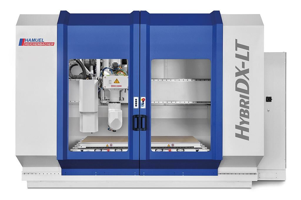 Die HybriDX-LT kombiniert industriellen 3D-Druck mit 5-Achs-Bearbeitung. (Foto: Reichenbacher)
