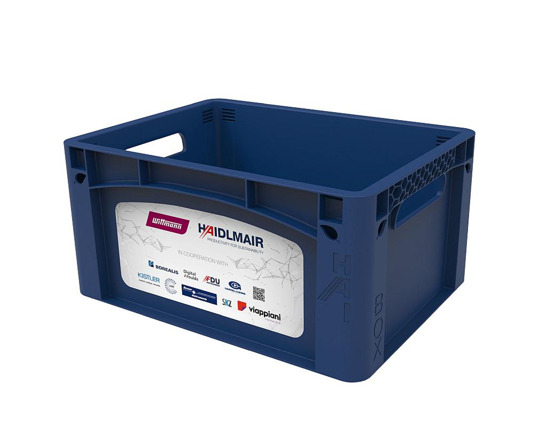 Die Haibox aus PP entsteht auf der neuen 5.000-kN-Maschine in einem Werkzeug von Haidlmair. Integriert ist eine IML-Anlage von Wittmann. (Foto: Haidlmair)