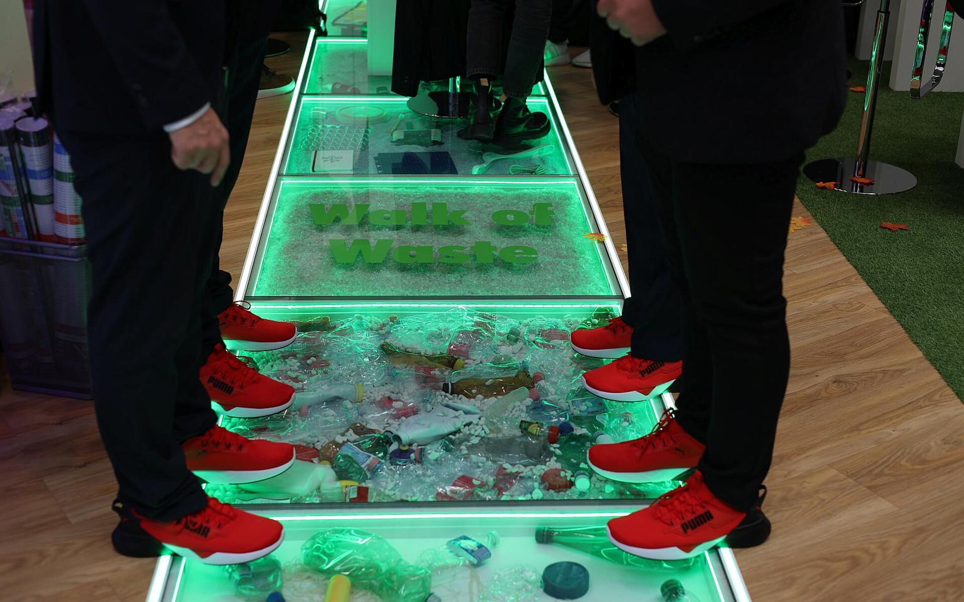 Der Walk of Waste macht Kreislaufwirtschaft erlebbar. (Foto: WIS Kunststoffe)