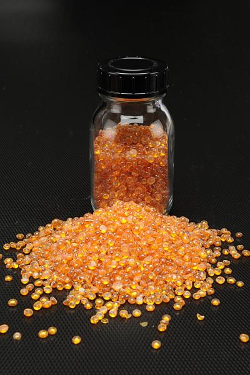 Das Kautschukadditiv Vulkanox HS Scopeblue sichert die Langzeitperformance von Reifen. (Foto: Lanxess)