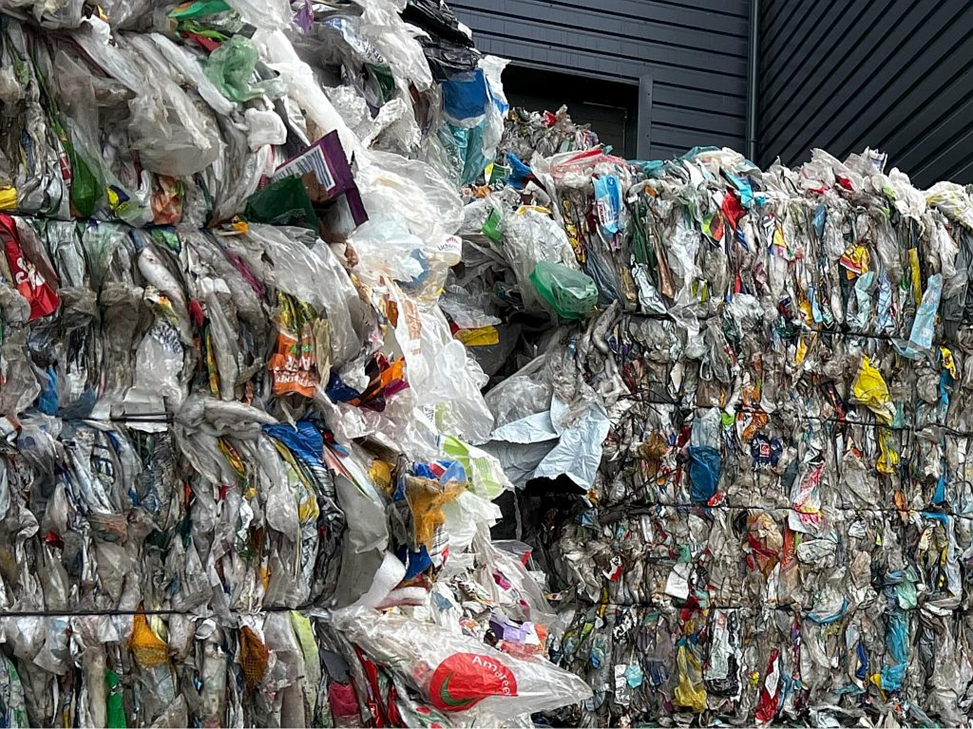 Als einer der größten Polyethylen-Recycler in Mittel- und Osteuropa produziert AB Plasta jährlich 35.000 t Rezyklat. (Foto: Tomra)