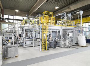 KraussMaffei: Recompoundieranlage erweitert