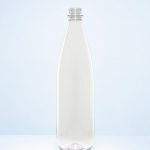 Die neue 1-Liter-PET-Mehrwegflasche von KHS und Alpla enthält bis zu 35 % Rezyklat. (Foto: KHS)