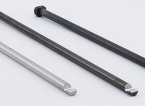 Knarr: Angusshaltestift mit Hinterschnitt und Verdrehsicherung