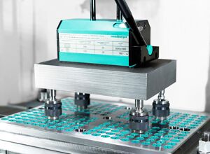 Meusburger: Passbohrungen online konfigurieren