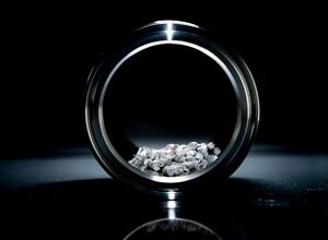 Völpker: Reinigungskonzentrat für Kunststoffverarbeitung