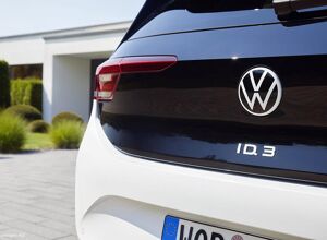 Röhm: PMMA setzt VW-Logo in Szene