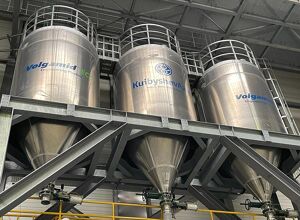 WIS Kunststoffe: Vertrieb für PA-6-Produkte von russischem Partner