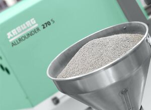 Arburg: PIM-Bauteile für Automotive-Sektor