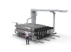 Battenfeld-Cincinnati: Besonderes Glättwerk erobert Plattenmarkt