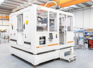 Beck Automation: Metallbügelautomat für Eimer, optimierte Label-Positionierung und Medical als neuer Geschäftsbereich