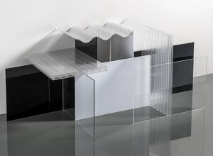 Röhm: Überdachungen mit Rezyklat-Anteil