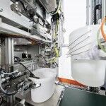 Beck Automation: Vollautomatische Montage von Kunststoffeimern